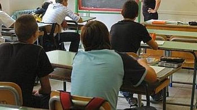 Inizio anno scolastico, sindacati: "Pochi provvedimenti concreti, i problemi in Abruzzo restano ancora aperti"