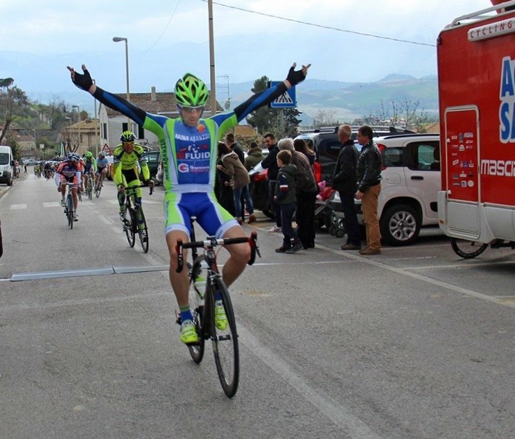Ciclismo: il celanese Tirabassi si laurea vice campione italiano in terra toscana