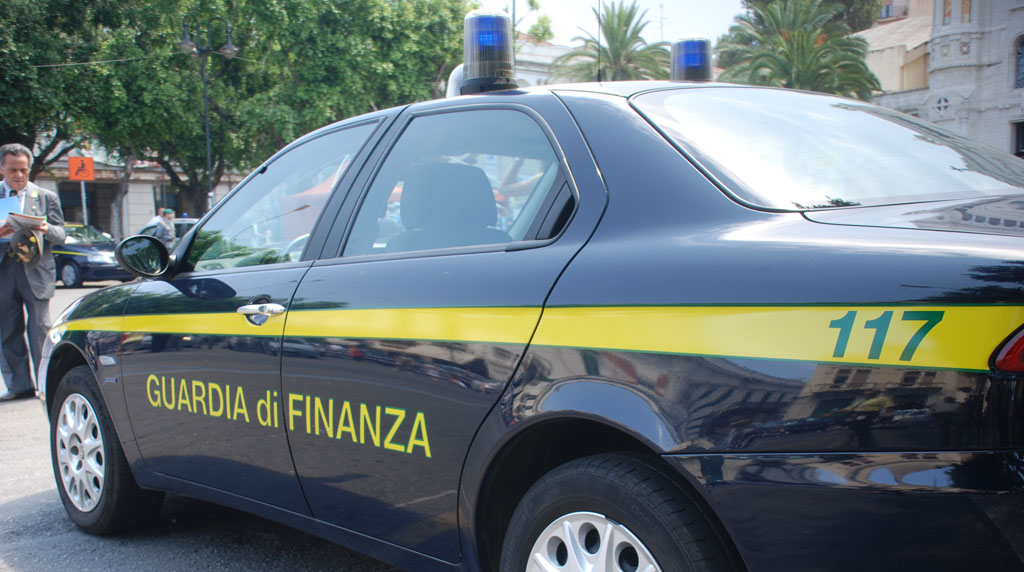 Maxi evasione fiscale ad Avezzano: sequestrati 200 mila euro