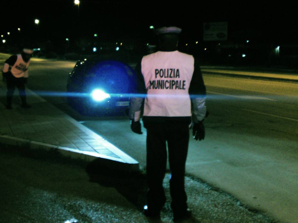 Polizia Locale, agenti in strada anche di notte contro furti e prostituzione
