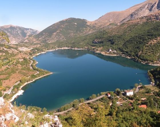 Lago di Scanno una della nove bandiere Blu per l'Abruzzo