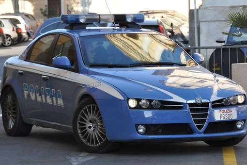 polizia-questura-volante