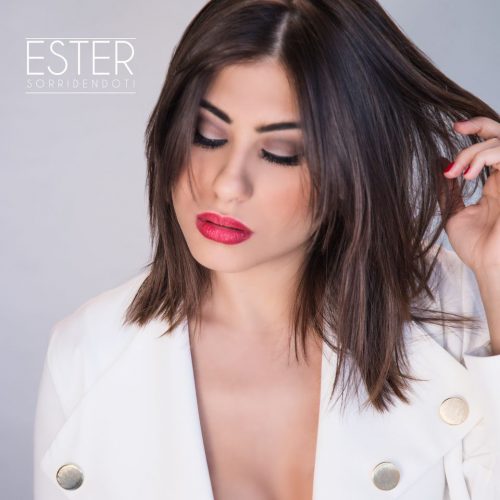 Ester Cesile, cantautrice avezzanese al primo singolo