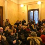 Sala gremita all'incontro elettorale con Giovanni Legnini e Virginia Buonavolontà