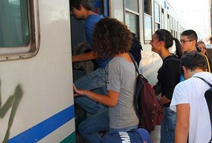 Il “Comitato Interregionale Salviamo la Ferrovia Avezzano Roccasecca” interviene sul ritardo dei treni che la mattina portano gli studenti a scuola