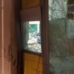 Rapina con il botto al postamat di Aielli, i ladri fanno esplodere parte dell'edifico postale e abbattono anche il muro degli uffici comunali