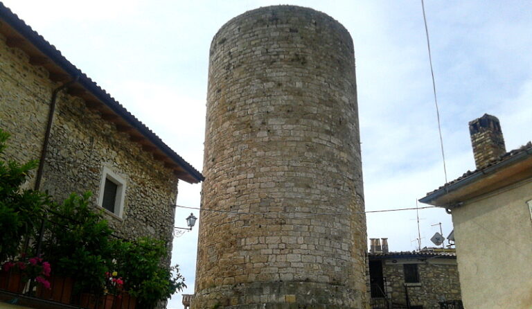 torre-santa-jona