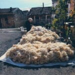 Quando le nostre nonne allentavano la lana per rifare il materasso