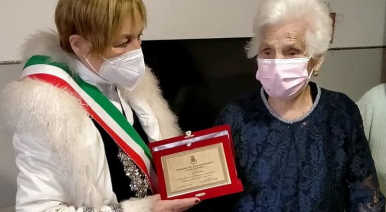 Auguri a Zelinda Orteggia di Luco dei Marsi che ha compiuto 100 anni. Sindaco De Rosa: "con lei onoriamo tutte le donne"