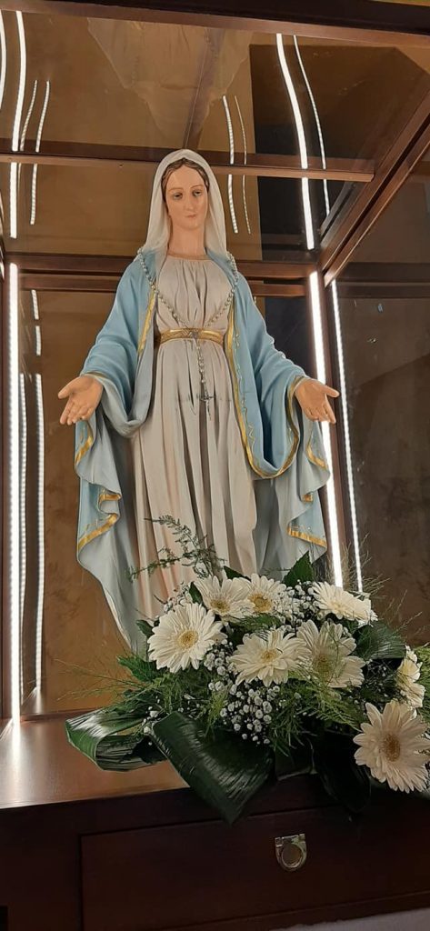 Avezzano, è arrivata nella parrocchia di San Rocco la Madonna della Medaglia Miracolosa Pellegrina