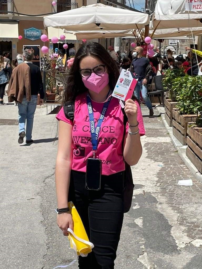 Studentessa avezzanese “Reporter per un giorno” a L’Aquila nella decima tappa del Giro d’Italia