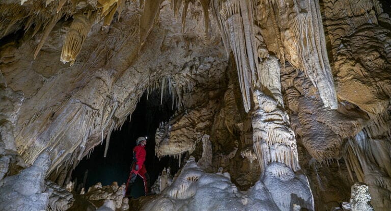Dall'8 maggio riprendono le visite guidate alla Grotta del Cervo nella Riserva Naturale di Pietrasecca