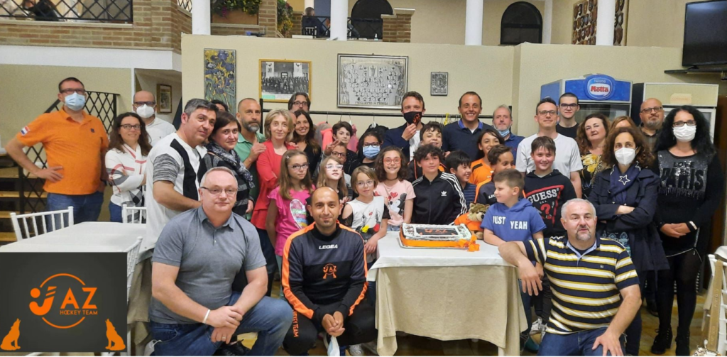 L’A.S. Dilettantistica AZ Hockey Team si aggiudica il titolo di vice Campione D’Italia nella categoria O40M e festeggia un anno di attività