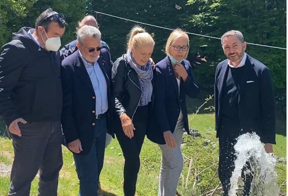 Acqua potabile e primi allacci alle abitazioni: "La Cortina D'Abruzzo" torna a vivere grazie all'Amministrazione Giovagnorio e al Consorzio Stradale