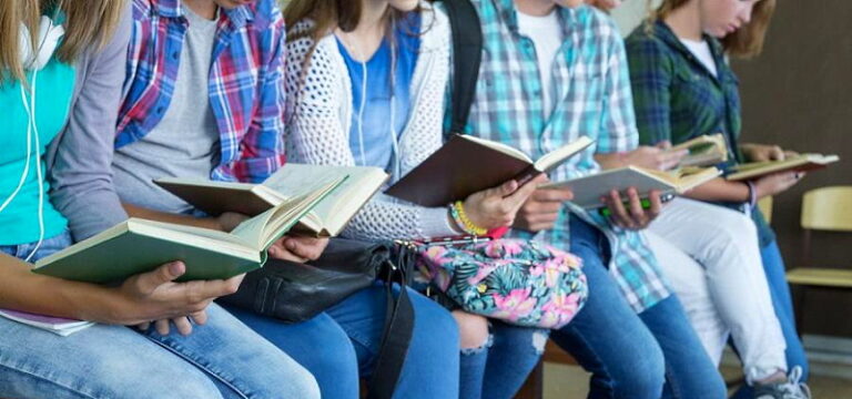 Bando "Educare alla lettura" per migliorare le competenze degli studenti