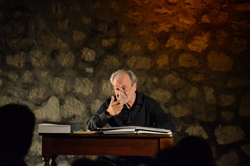 Il grande teatro è di scena a Pescina con Gabriele Ciaccia e il suo monologo tratto dal romanzo di Silone, Il Segreto di Luca