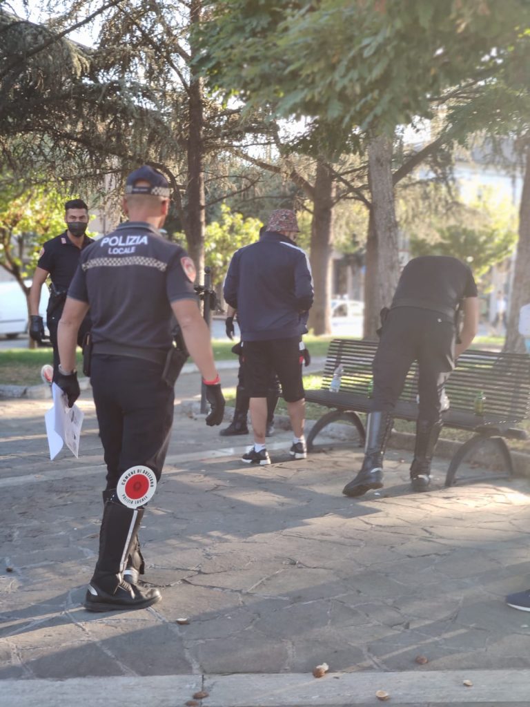 Polizia Locale Di Avezzano in azione per accertamenti e controlli nell'area della stazione ferroviaria