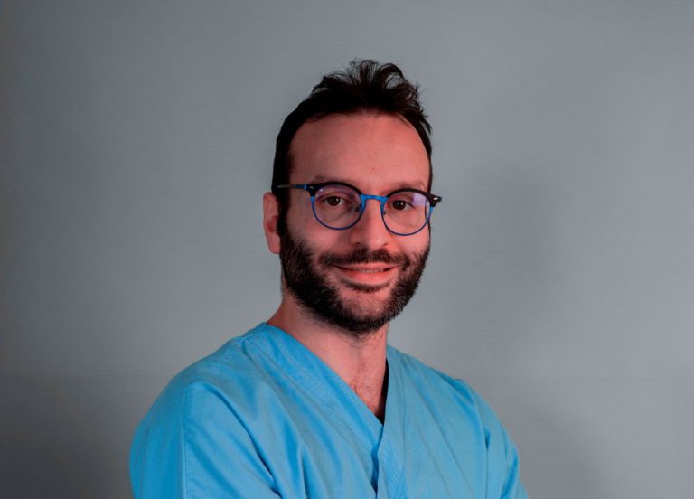 Il chirurgo marsicano Stefano Guarracini esegue il primo caso di aterectomia coronarica con accesso radiale del centro Italia