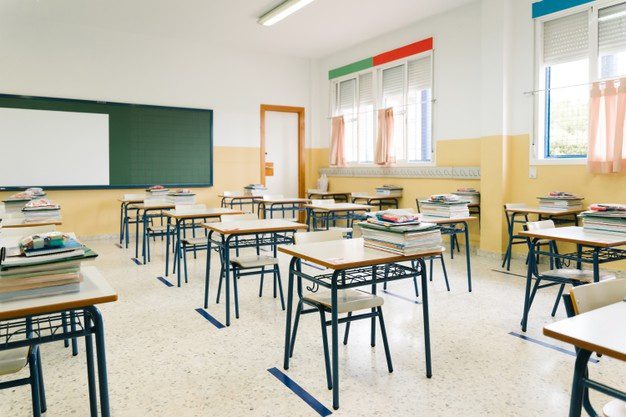 Puc, fruitori del reddito di cittadinanza “tuttofare” alla Collodi-Marini: "Dai piccoli lavori al supporto ai docenti"