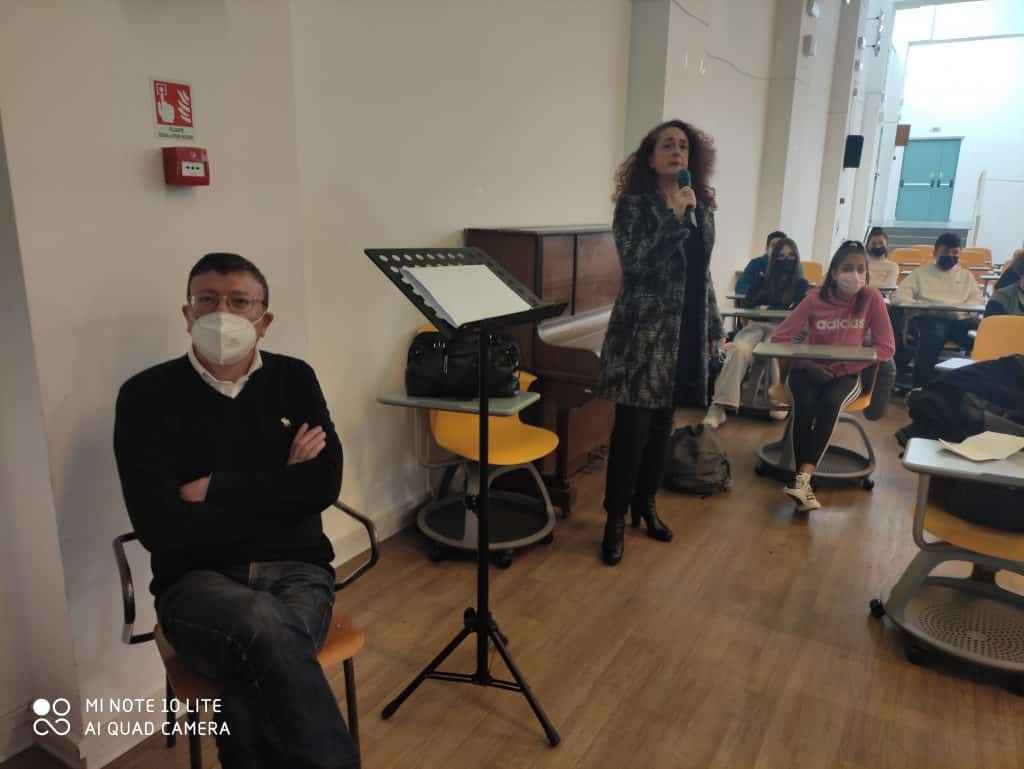 Al Liceo Benedetto Croce di Avezzano in "scena" le letture di Francesco Frezzini per la terza giornata di LIBRIAMOCI