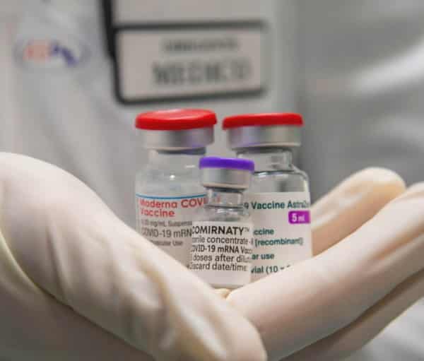 Ieri somministrate più di 400mila dosi di vaccino anti Covid, di cui più di 30mila prime dosi