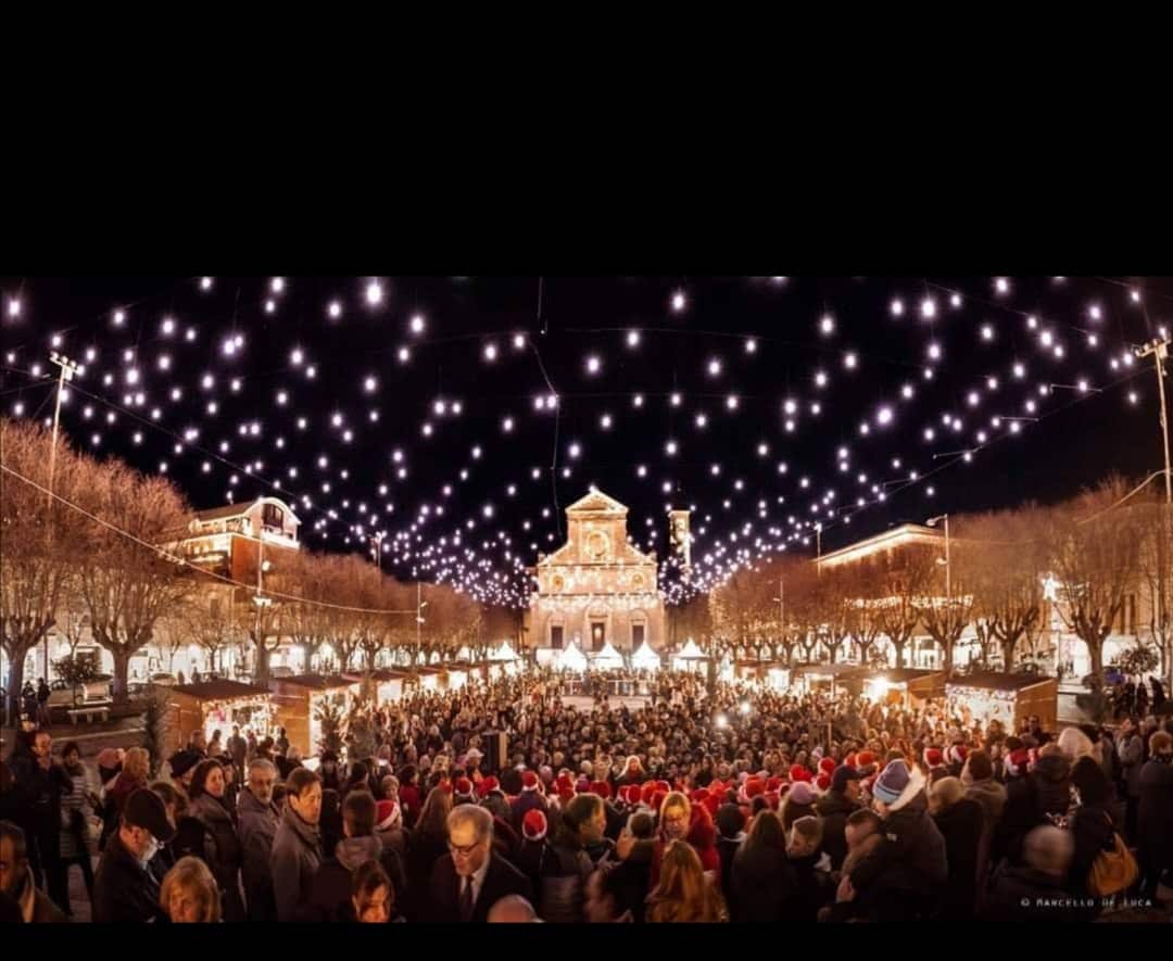 Piccole Voci di Natale 2021, concerto di canti natalizi a piazza Risorgimento