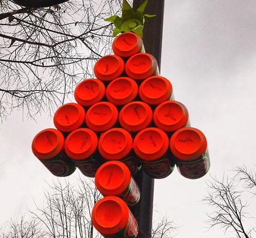 Ad Aielli le decorazioni di Natale sono realizzate con 3000 lattine di birra