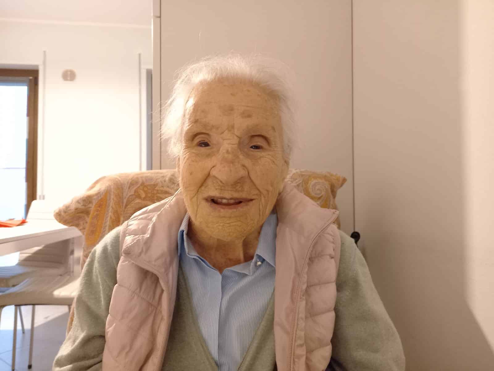 106 anni per nonna Dora, gli auguri dal Sindaco Mostacci e da tutta Collarmele