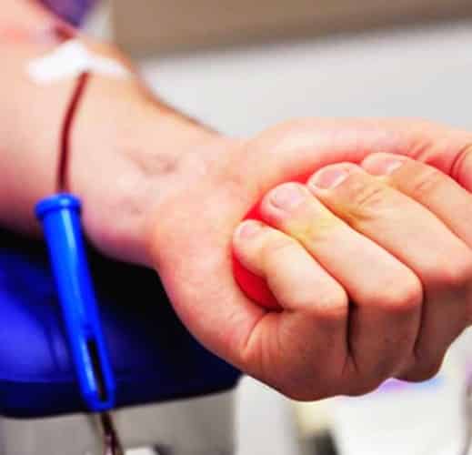 Bufale sulle donazioni di sangue: la Croce Rossa lancia l'allarme