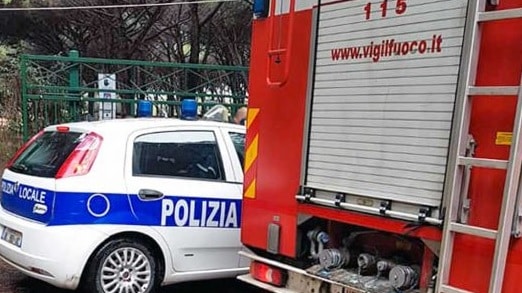 Scontro tra auto e furgone in via Sandro Pertini: due feriti