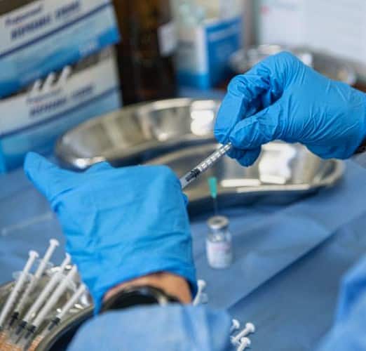Vaccini anti Covid, dosi booster: raggiunto il 69,5% della popolazione vaccinabile