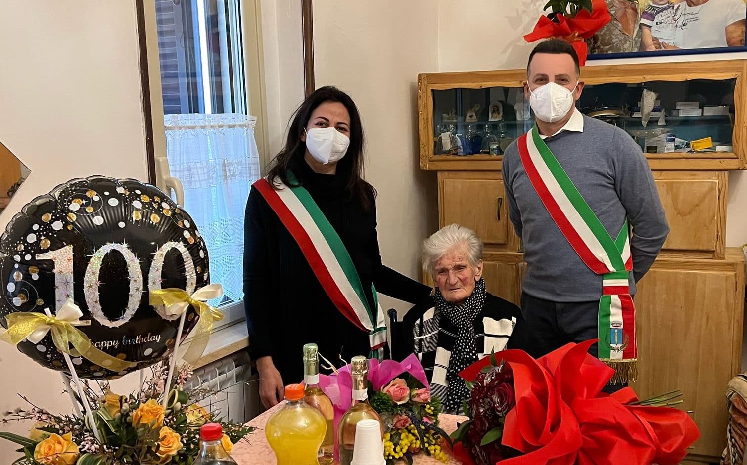 Nonna Annunziata compie 100 anni, gli auguri dei sindaci di Civita D'Antino e Civitella Roveto