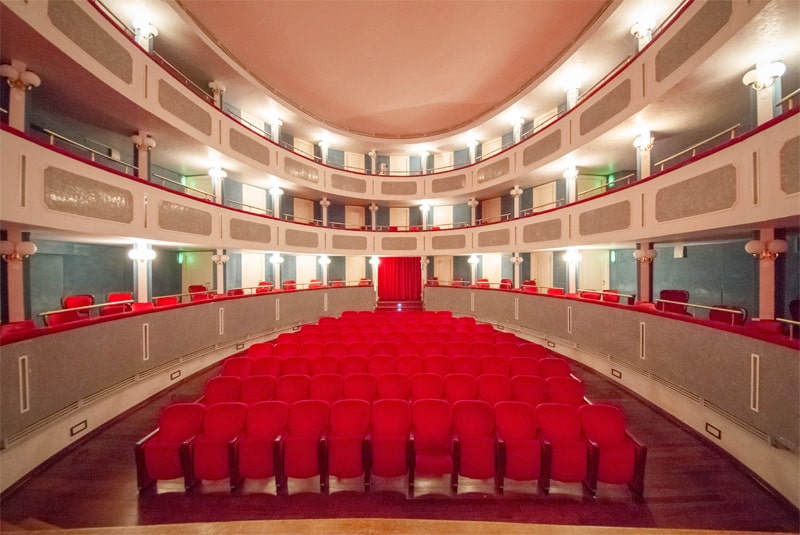 Il teatro Talia di Tagliacozzo dà il via alla promozione "Porta un amico a teatro"