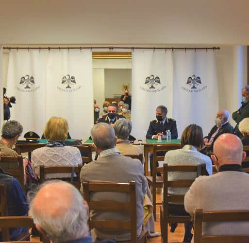 Truffe agli anziani, la Polizia di Stato L'Aquila organizza incontri mirati e spiega come difendersi