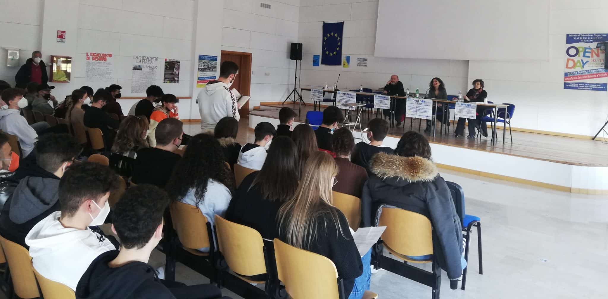 All'IIS “G. Galilei” di Avezzano incontro con lo scrittore Francesco Niccolini