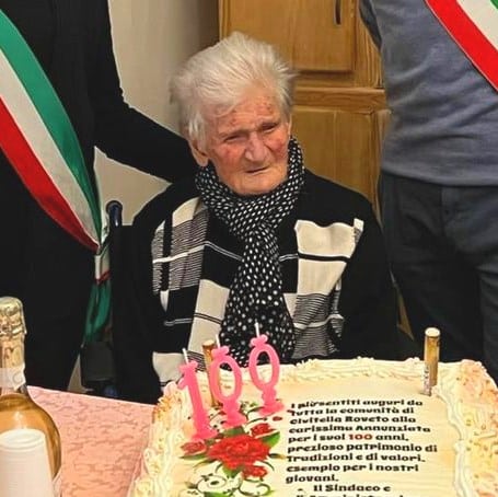 Nonna Annunziata Petricca è venuta a mancare nella notte, aveva compiuto 100 anni a febbraio