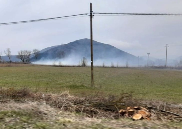 Nuovo incendio nelle campagne di Scurcola Marsicana, sul luogo i Vigili del Fuoco