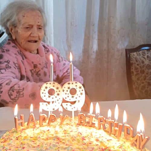 I 99 anni di nonna Paolina: ha sconfitto il Covid ed è un esempio di vita e di forza per tutta la sua famiglia