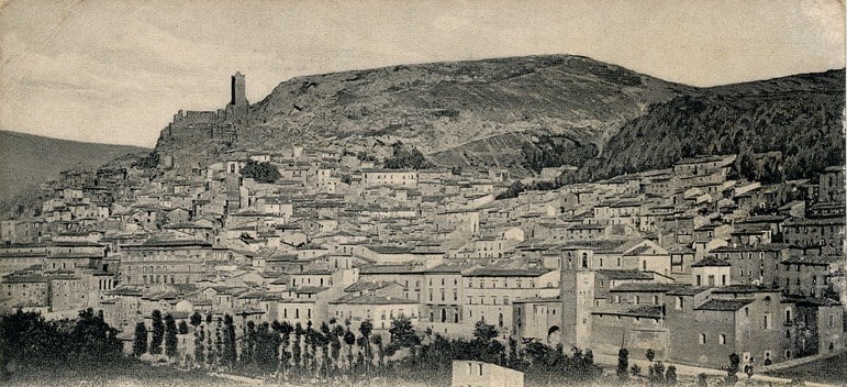 Ecco come appariva il paese di Pescina prima del terremoto del 1915