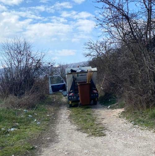 Rifiuti abbandonati: ripulita ancora una volta via San Callisto ad Avezzano