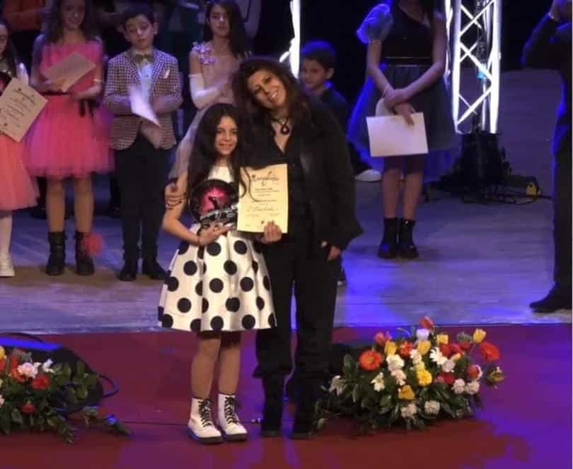 La giovanissima marsicana Angelica Montanaro vince il premio per il secondo posto a Sanremo Junior