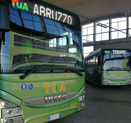 I rifugiati ucraini possono viaggiare gratis in Abruzzo su bus e treni TUA