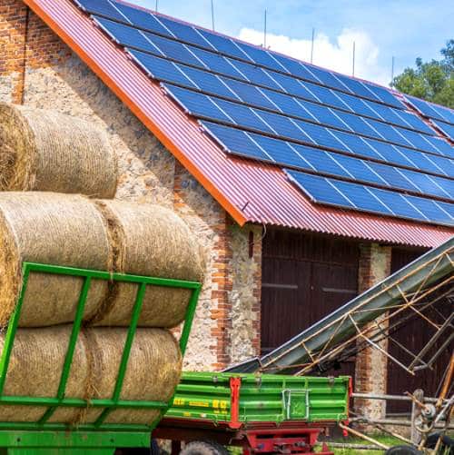 Impianti fotovoltaici sugli edifici produttivi delle aziende agricole: in arrivo contributi per 1,5 miliardi di euro