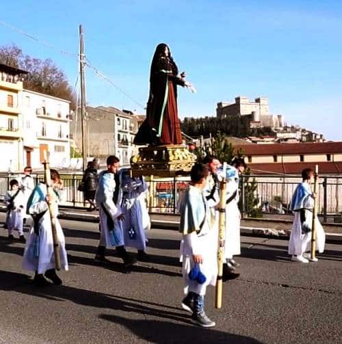 Torna a Celano la tradizionale processione del Venerdì Santo con mascherine FFP2 e divieto di assembramenti