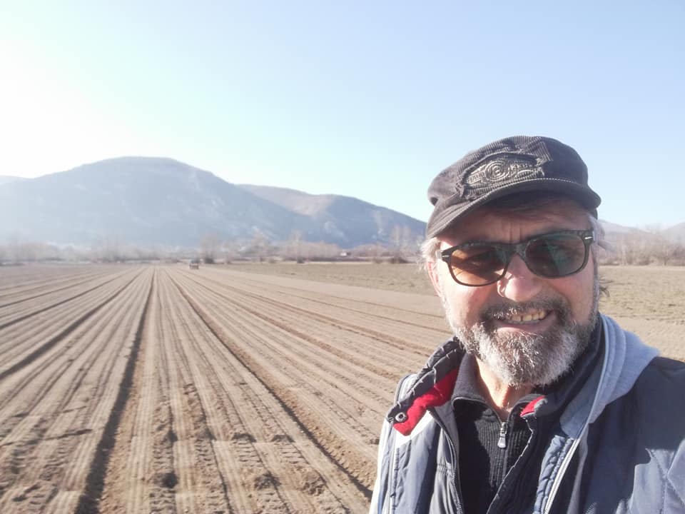 Imprenditore agricolo in pensione, dopo 45 anni di contributi, con 530 euro al mese: "Indecoroso"