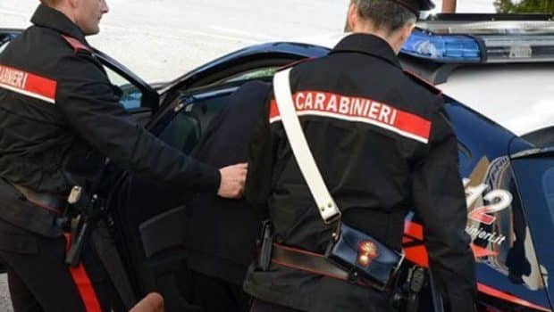 Marsica, duemila vendite di droga documentate e sequestrati 11.300 euro, tre arresti e due divieti di dimora