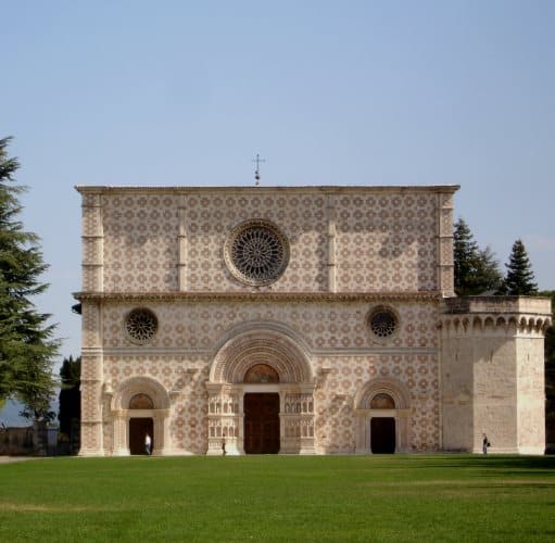 Domani i funerali del piccolo Tommaso nella Basilica di Collemaggio