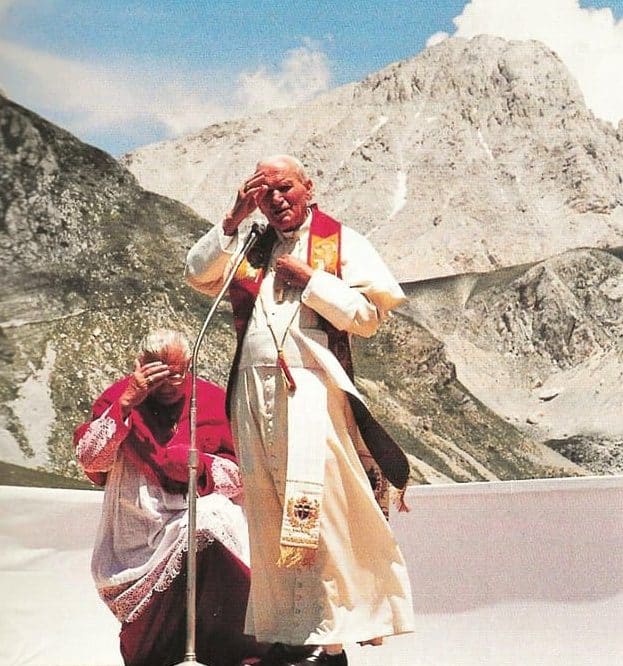 Oggi Papa Wojtyla, amante nelle nostre montagne abruzzesi, avrebbe compiuto 102 anni