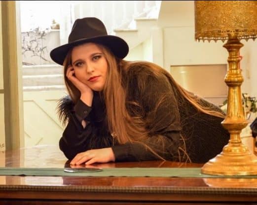 E’ uscito il videoclip del nuovo singolo “IL PRIMO GRADO DI PIACERE” della giovane cantautrice avezzanese Camilla Ricchiuti in arte Camilla