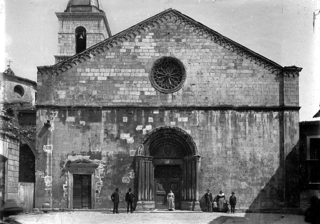 La chiesa di S. Giovanni Battista a Celano in una bellissima foto di fine Ottocento